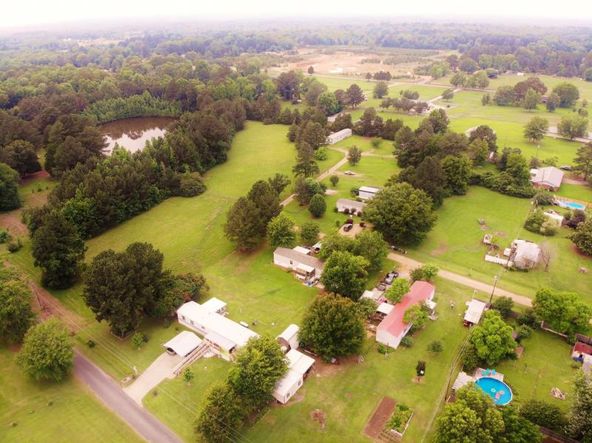 3860 New Hope Rd, Columbus, MS 39702